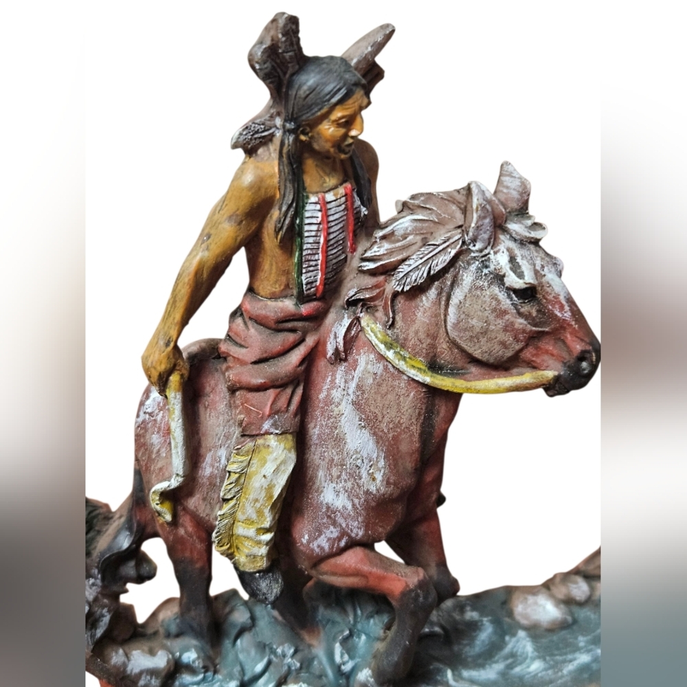 Resin Native American Indian Warrior On Horse Howling wolf sculpture Pottery 9" - Picture 7 of 11